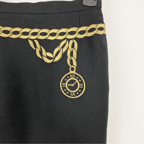 RARE Vintage Escada 🖤 US 0/2 EU 34 black skirt with gold pocket watch design - Picture 3 of 5